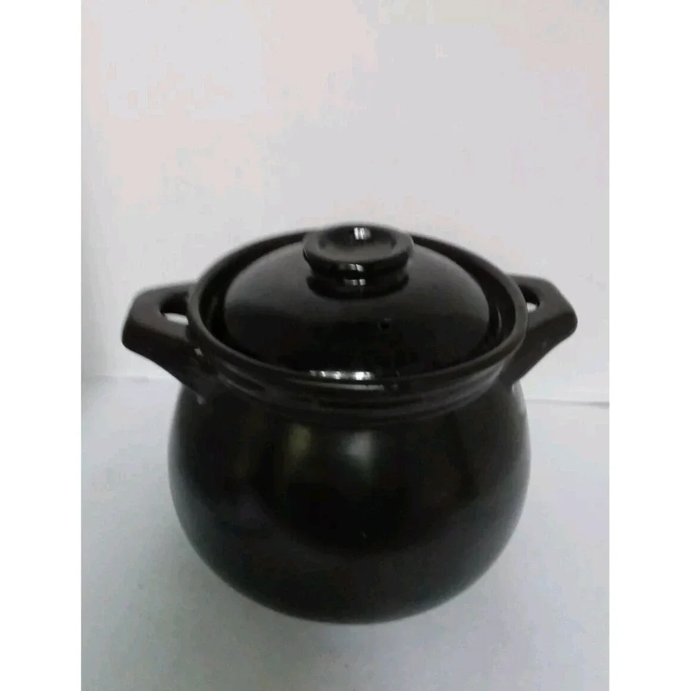 Black Glossy Ceramic Earthenware Pot with‎ Lid and Handles Traditional Stoneware